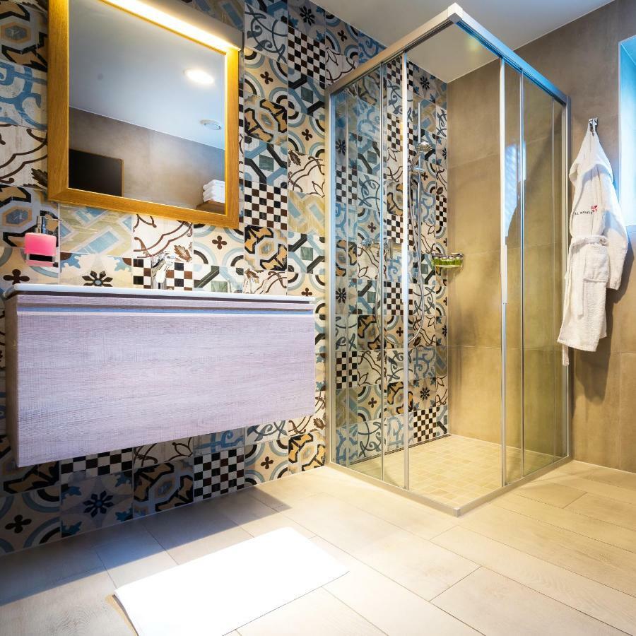 Le Manoir Vionnaz Hotel ภายนอก รูปภาพ