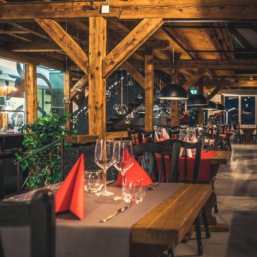 Le Manoir Vionnaz Hotel ภายนอก รูปภาพ